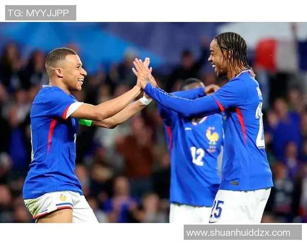 法国足球明星的辉煌历程与技术风格深度解析 法国足球明星的辉煌历程与技术风格深度解析