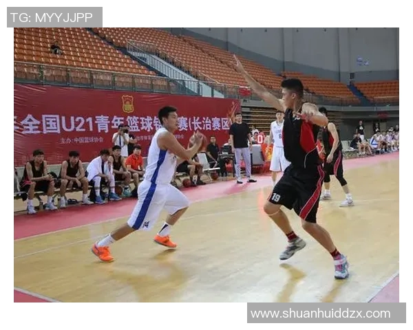 全国锦标赛分析：广州篮球队在比赛中的战术意识与团队配合表现探讨