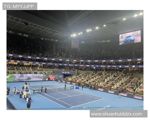 商业智慧与球场荣耀并存的足球明星传奇之路