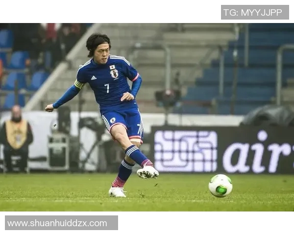 日本足球传奇人物揭晓最老明星的辉煌历程与不屈精神