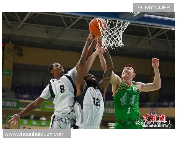 武汉篮球队在灵活性排行榜中荣登第九名展现出色竞技状态 武汉篮球队在灵活性排行榜中荣登第九名展现出色竞技状态